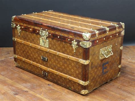 ancienne malle louis vuitton